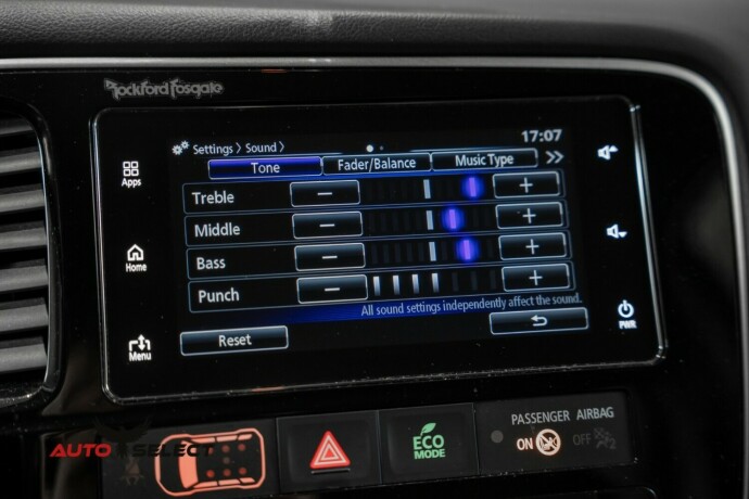 mitsubishi-outlander-elektrisitetbensin-2018-big-46