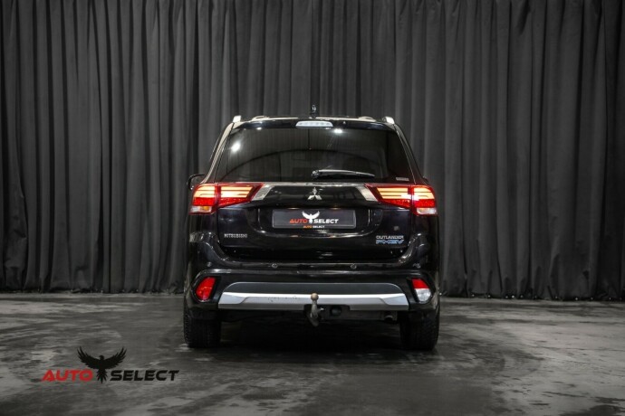 mitsubishi-outlander-elektrisitetbensin-2018-big-7
