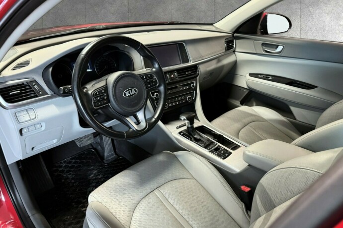 kia-optima-elektrisitetbensin-2017-big-1