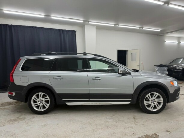 volvo-xc-70-diesel-2010-big-5
