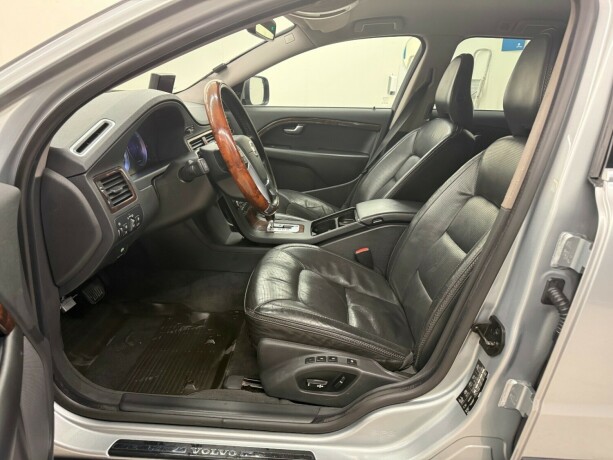 volvo-xc-70-diesel-2010-big-19