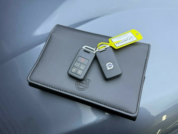 volvo-v40-cross-country-diesel-2014-big-27