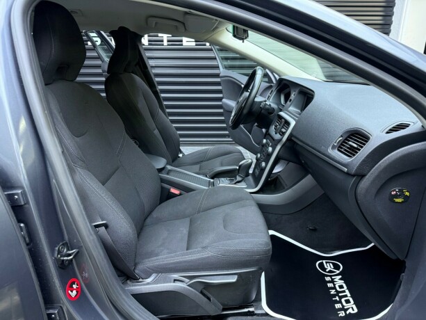 volvo-v40-cross-country-diesel-2014-big-22