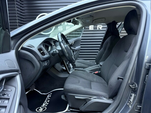 volvo-v40-cross-country-diesel-2014-big-21