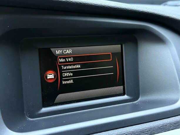 volvo-v40-cross-country-diesel-2014-big-16