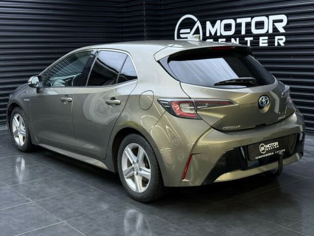 toyota-corolla-elektrisitetbensin-2022-big-1