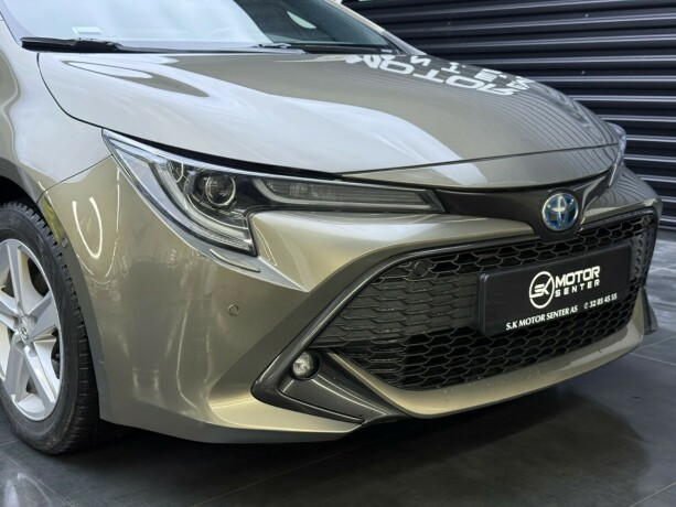 toyota-corolla-elektrisitetbensin-2022-big-2