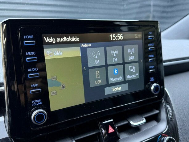 toyota-corolla-elektrisitetbensin-2022-big-21