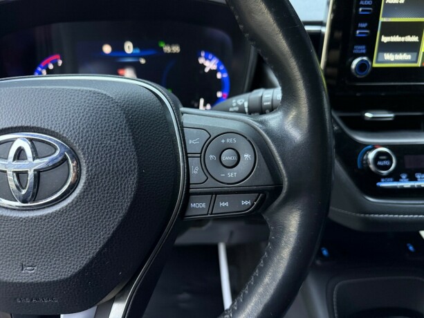 toyota-corolla-elektrisitetbensin-2022-big-15