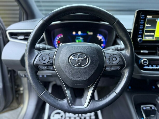 toyota-corolla-elektrisitetbensin-2022-big-13