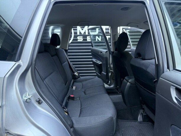 subaru-forester-bensin-2011-big-27