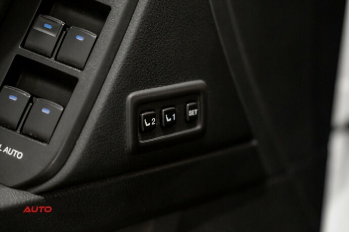 toyota-land-cruiser-diesel-2019-big-26