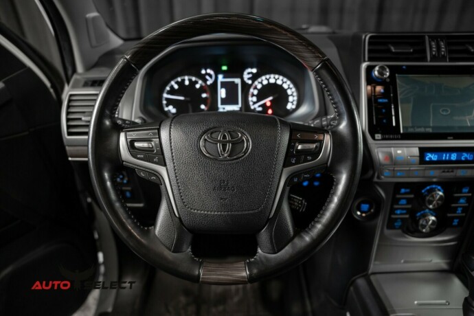 toyota-land-cruiser-diesel-2019-big-31