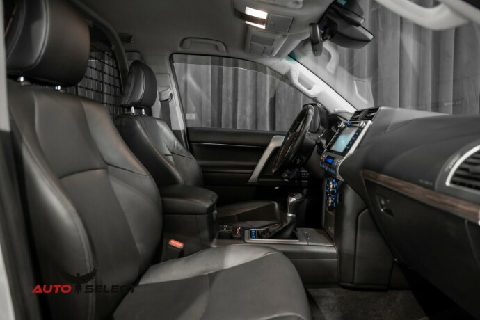 toyota-land-cruiser-diesel-2019-big-23