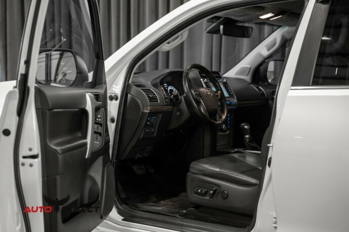 toyota-land-cruiser-diesel-2019-big-24