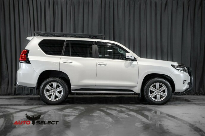 toyota-land-cruiser-diesel-2019-big-16