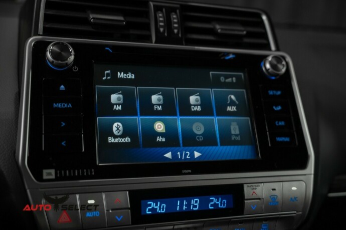 toyota-land-cruiser-diesel-2019-big-45