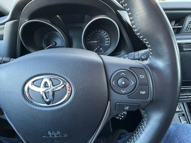 toyota-auris-elektrisitetbensin-2018-big-19