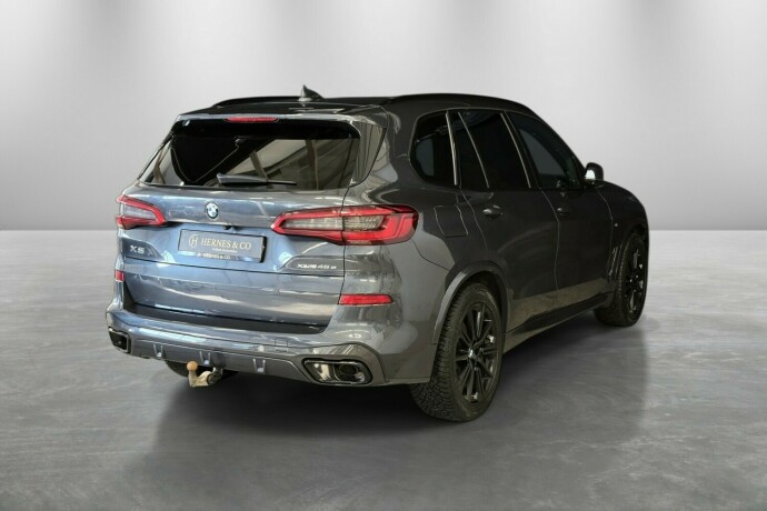 bmw-x5-plug-in-petrol-2020-big-11