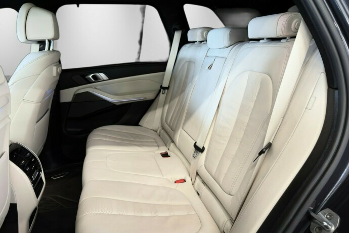 bmw-x5-plug-in-petrol-2020-big-7