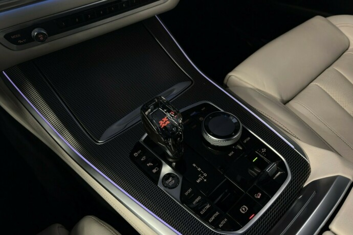 bmw-x5-plug-in-petrol-2020-big-35