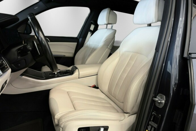 bmw-x5-plug-in-petrol-2020-big-23