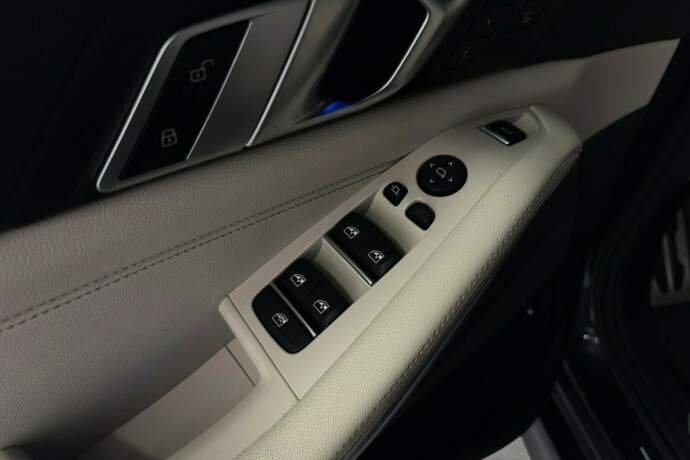 bmw-x5-plug-in-petrol-2020-big-20