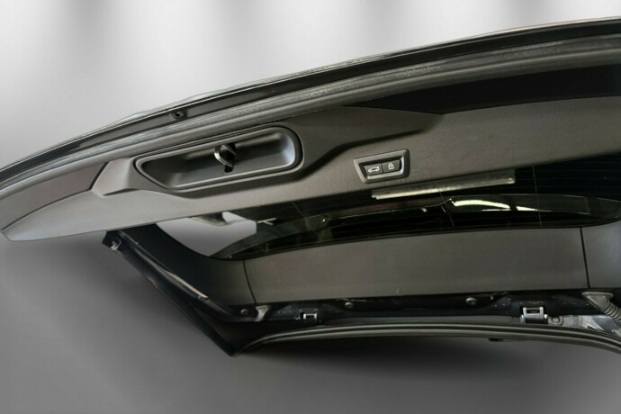 bmw-x5-plug-in-petrol-2020-big-13