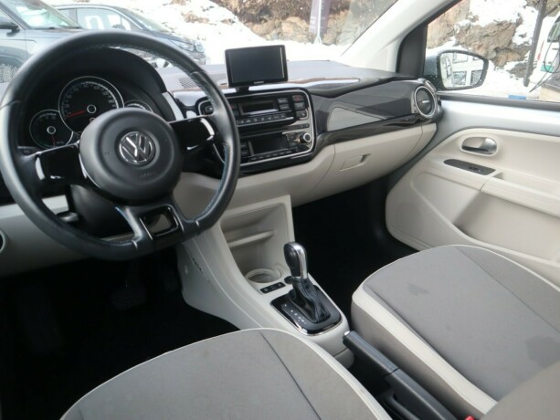 volkswagen-up-elektrisitet-2014-big-7