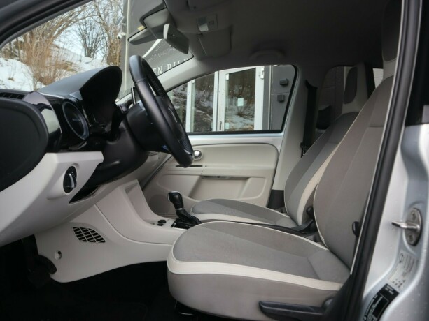 volkswagen-up-elektrisitet-2014-big-6