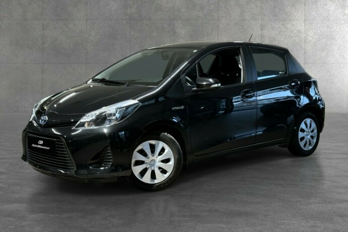 toyota-yaris-bensin-2014-big-1