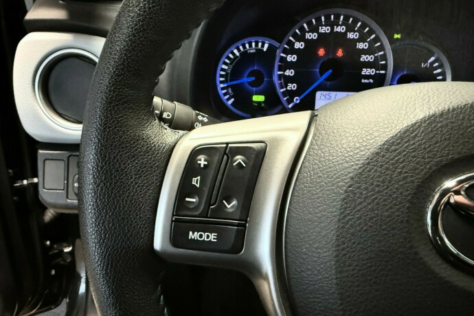 toyota-yaris-bensin-2014-big-22