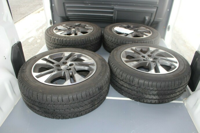 opel-vivaro-diesel-2020-big-8