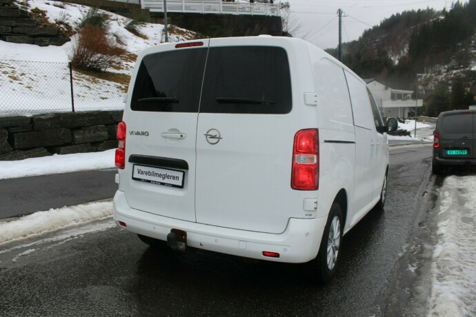 opel-vivaro-diesel-2020-big-3