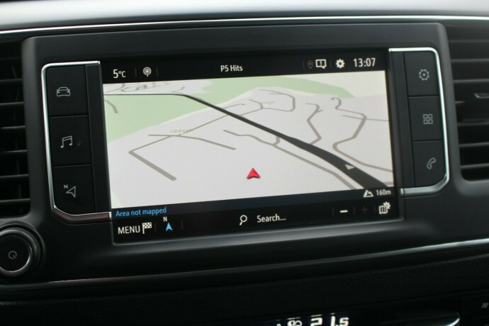 opel-vivaro-diesel-2020-big-17