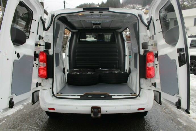 opel-vivaro-diesel-2020-big-4