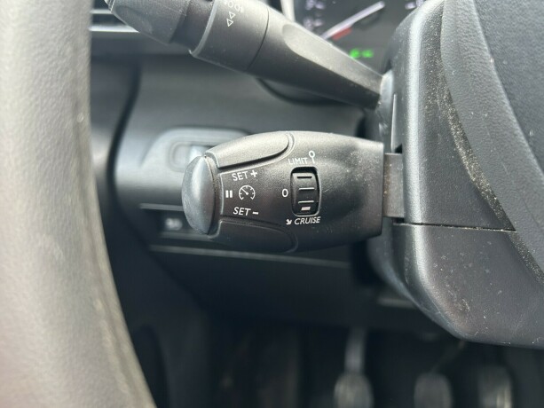 toyota-proace-city-diesel-2022-big-18