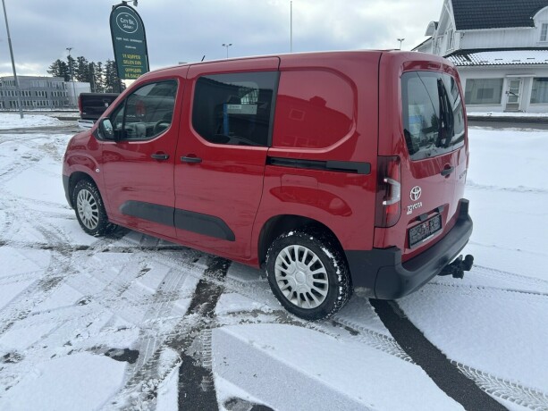toyota-proace-city-diesel-2022-big-4