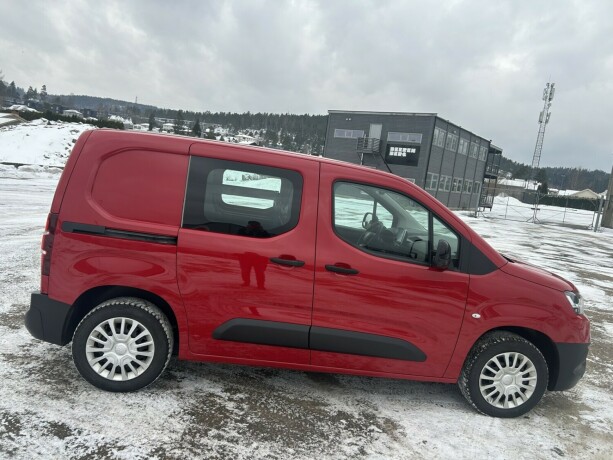 toyota-proace-city-diesel-2022-big-7