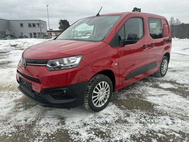 toyota-proace-city-diesel-2022-big-2
