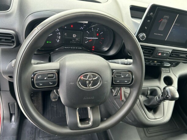 toyota-proace-city-diesel-2022-big-19