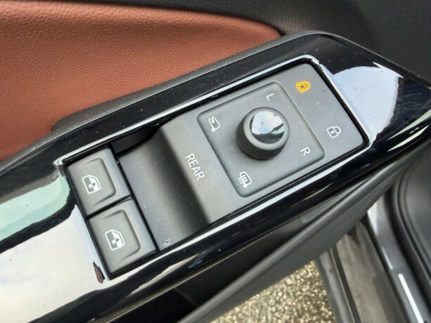 volkswagen-id4-elektrisitet-2021-big-16