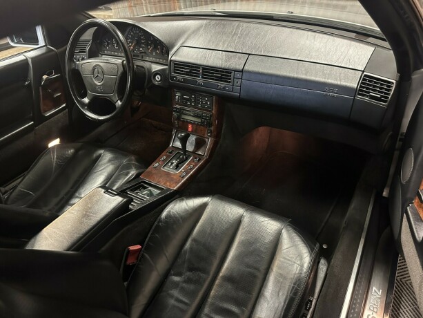 mercedes-benz-300-bensin-1992-big-28