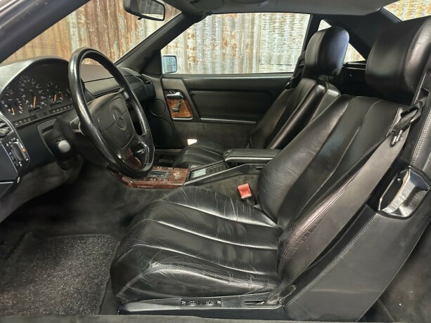 mercedes-benz-300-bensin-1992-big-18