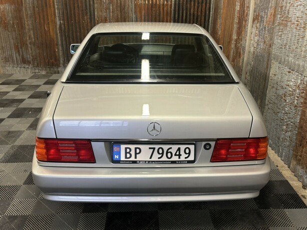 mercedes-benz-300-bensin-1992-big-16