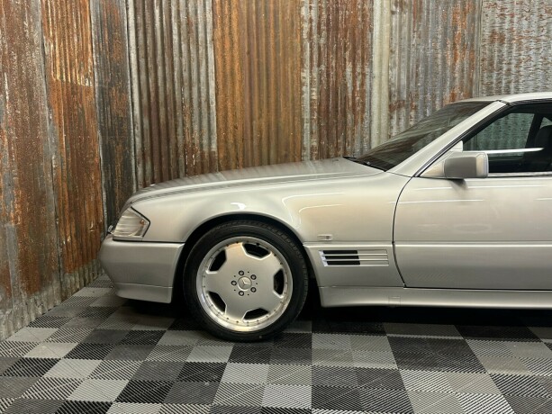 mercedes-benz-300-bensin-1992-big-12