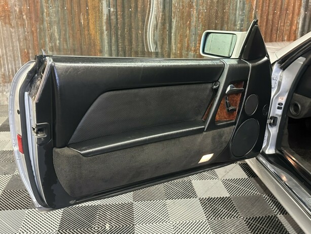 mercedes-benz-300-bensin-1992-big-22