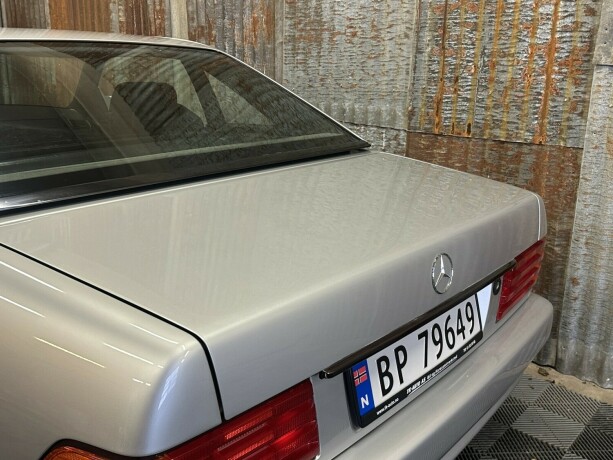 mercedes-benz-300-bensin-1992-big-17