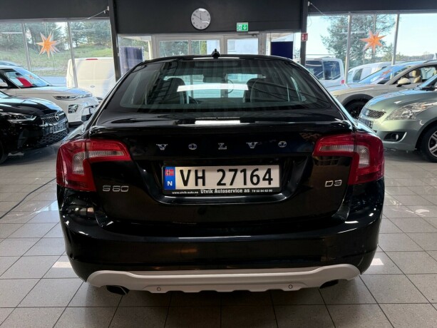 volvo-s60-diesel-2011-big-5