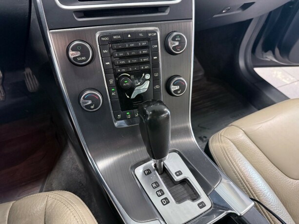 volvo-s60-diesel-2011-big-20